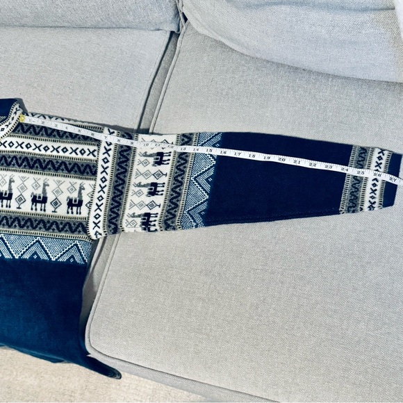 NWOT Alpaca Wool Sweater with Andean Llama Design Medium - Picture 10 of 16